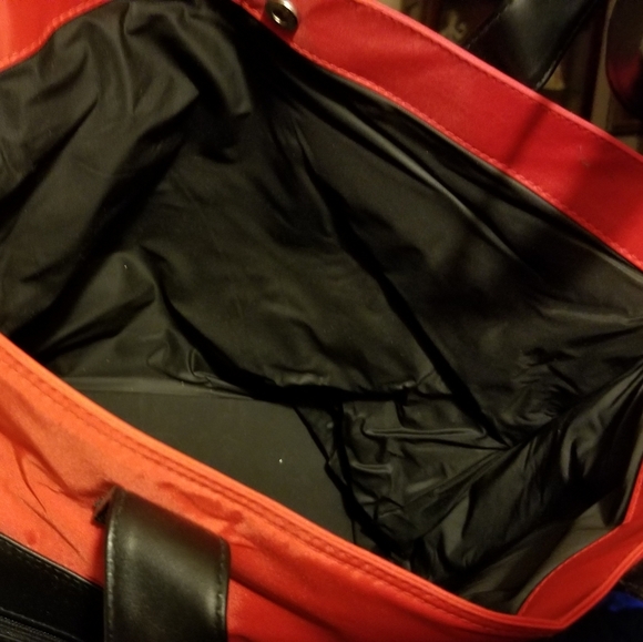 BLACK/RED TOTE - Picture 2 of 4